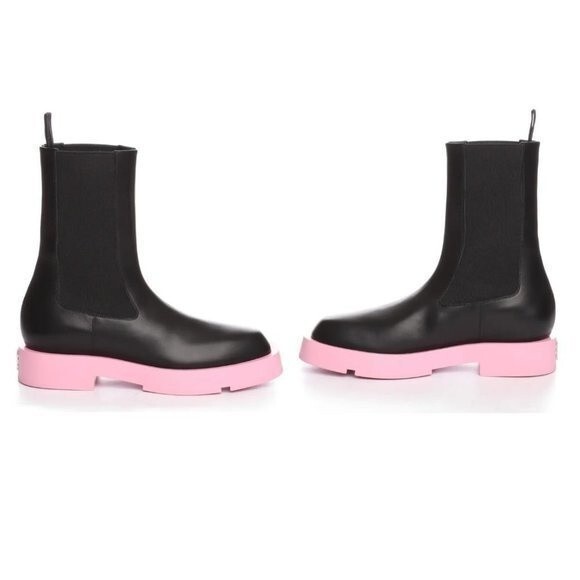 NIB Givenchy Black and Pink Squared Chelsea Boot​​​​​​​​​​​​​ - Picture 1 of 11